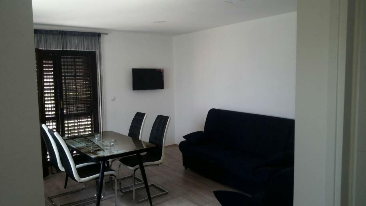 Apartmani Jadranka Vodice Luaran gambar